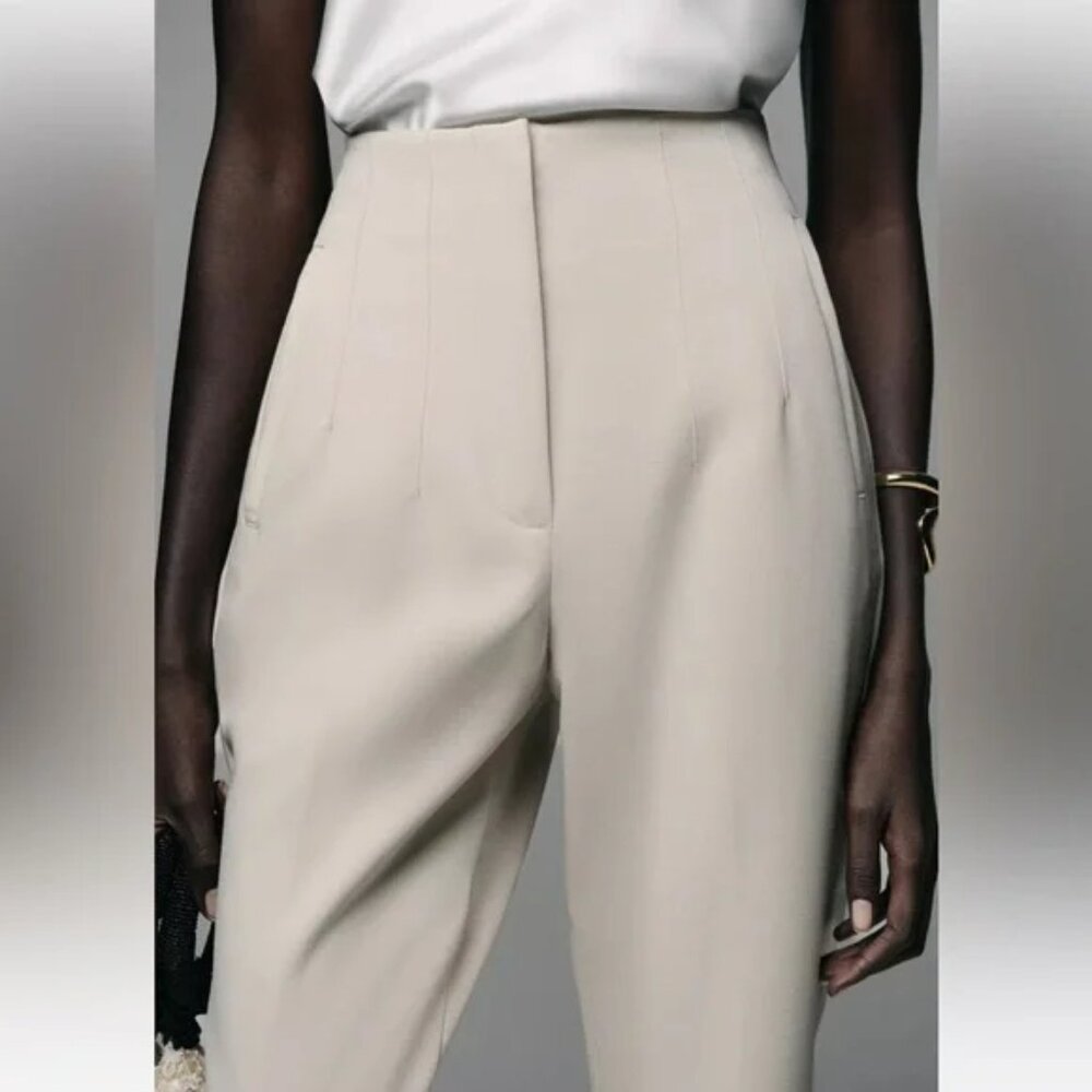 Zara High-Waisted Slim Tapered Trousers with Darts – Cream | Size M